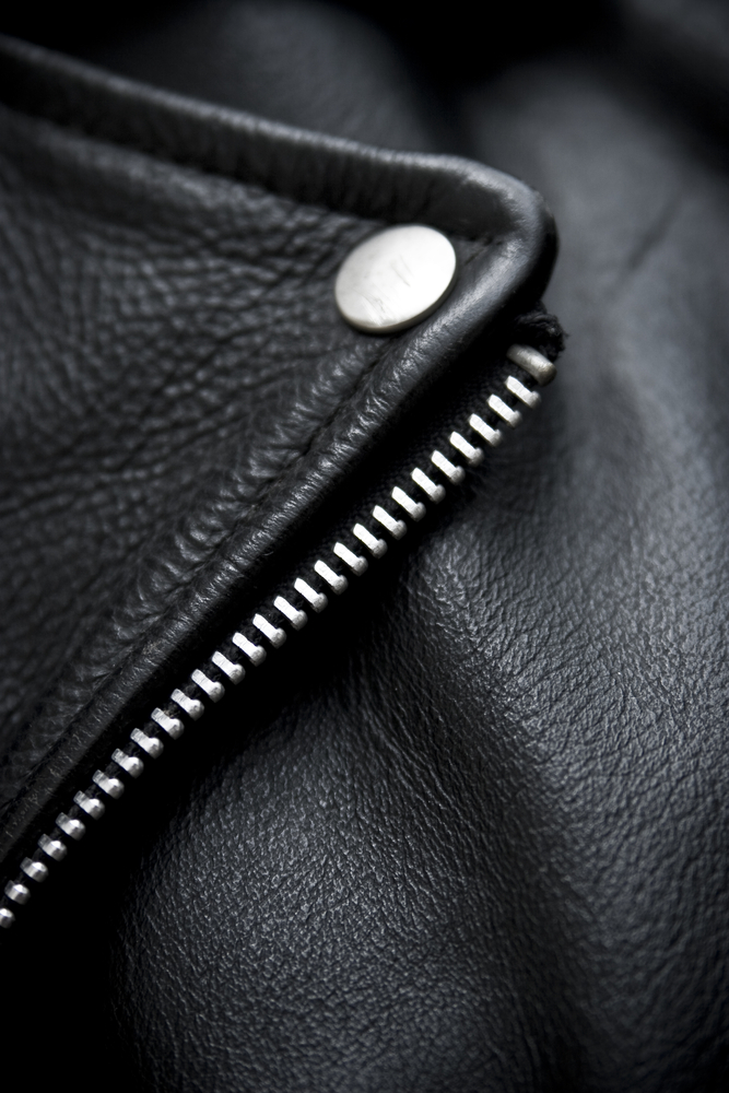 Pulire i capi in pelle