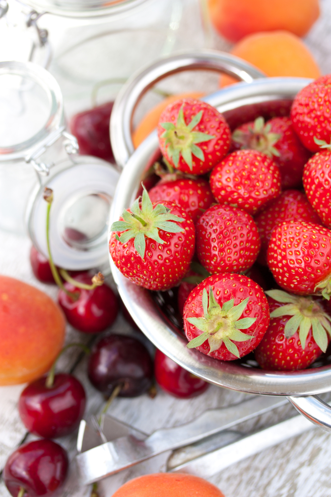 Fragole e ciliegie: la frutta rossa arriva a tavola!