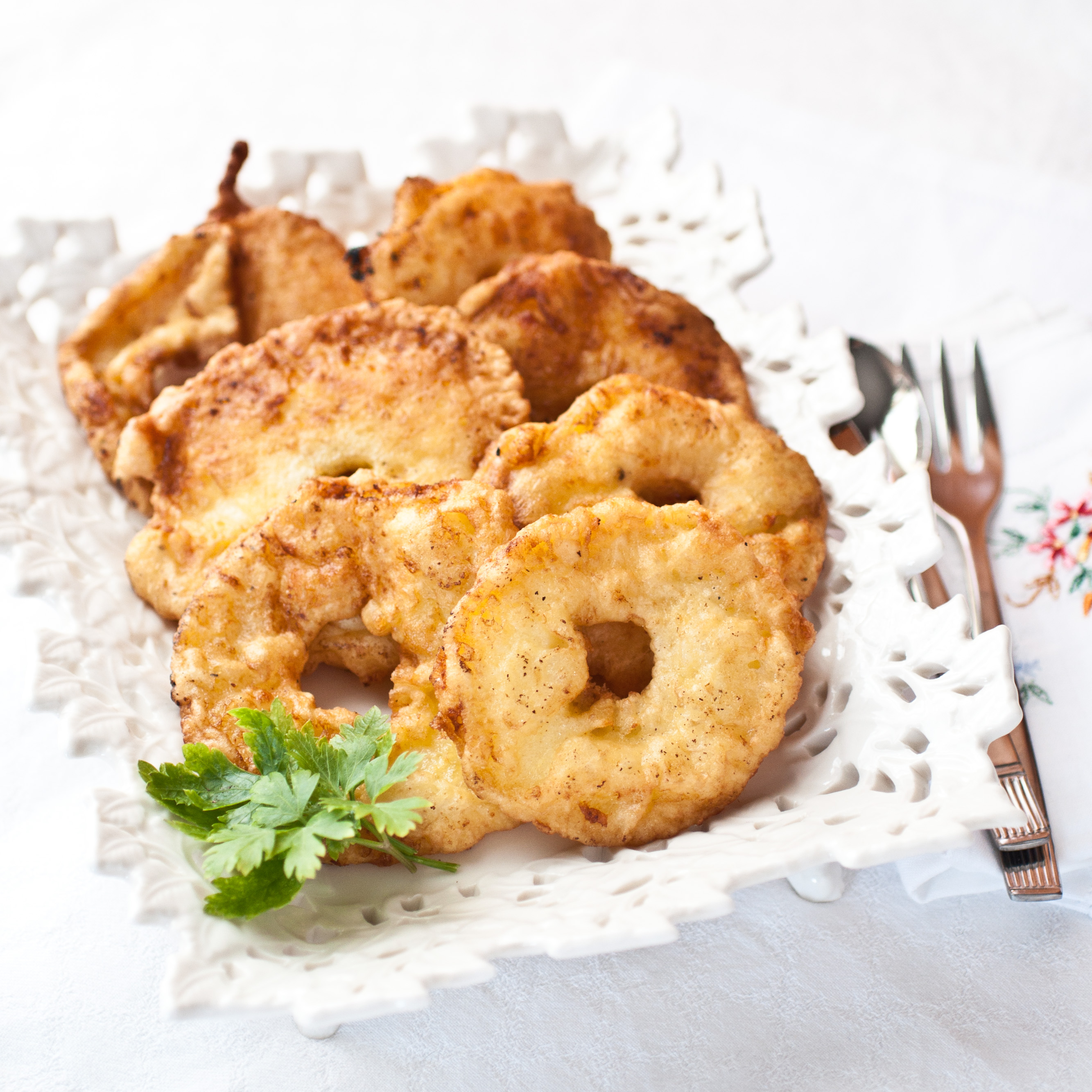 Frittelle di mele al pecorino