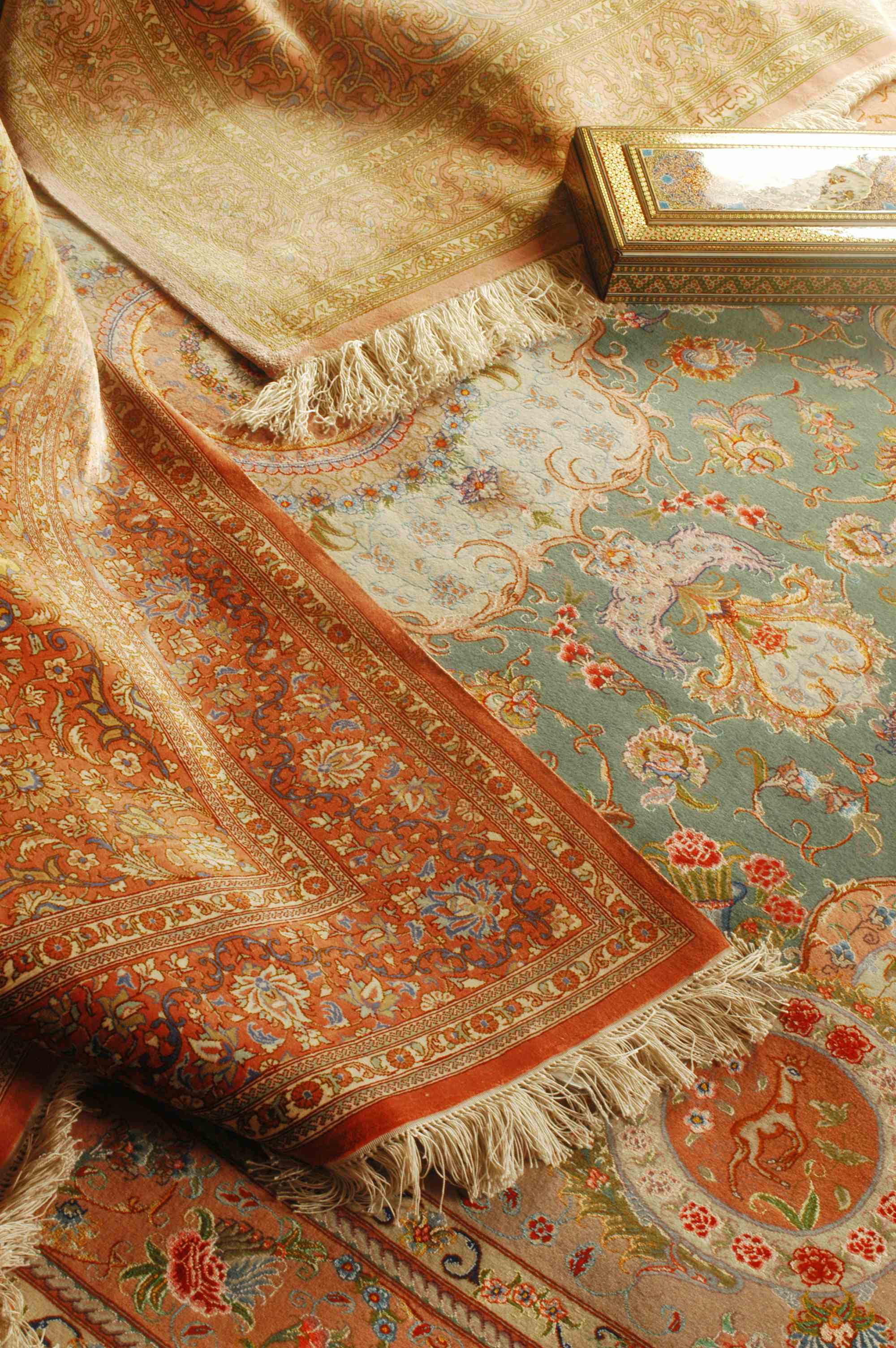 Come pulire i tappeti persiani