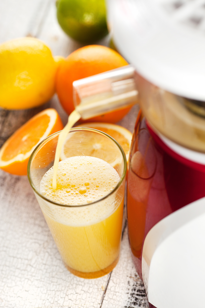 Frullatore o centrifuga: quale scegliere per un bicchiere di benessere?