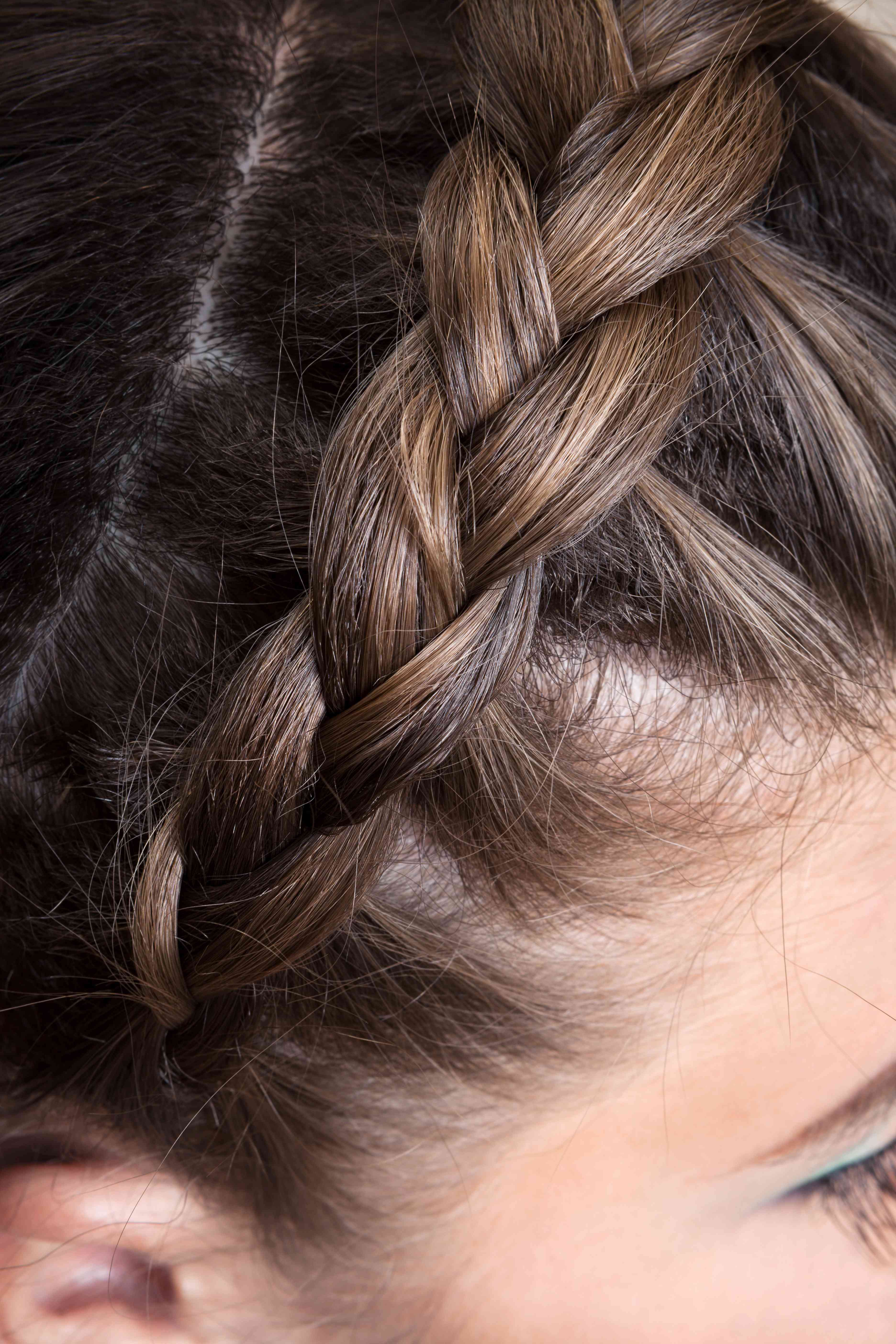 Come fare la treccia a spina di pesce: indicazioni passo per passo