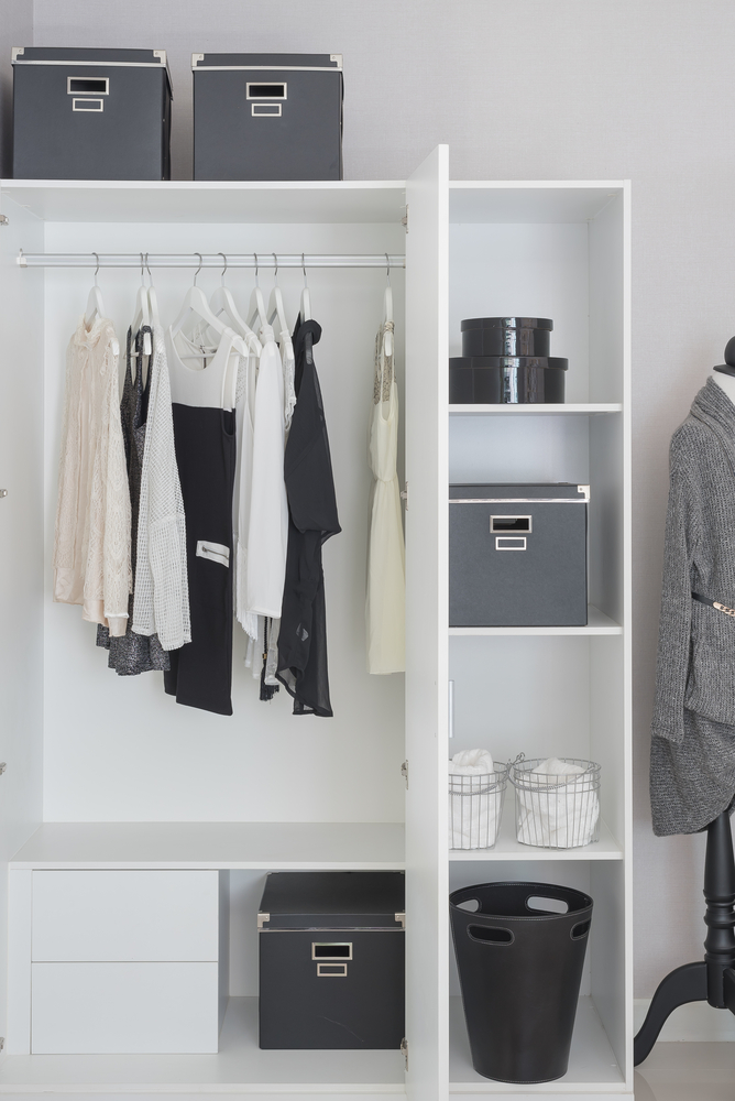 I consigli per eliminare l’umidità dentro gli armadi