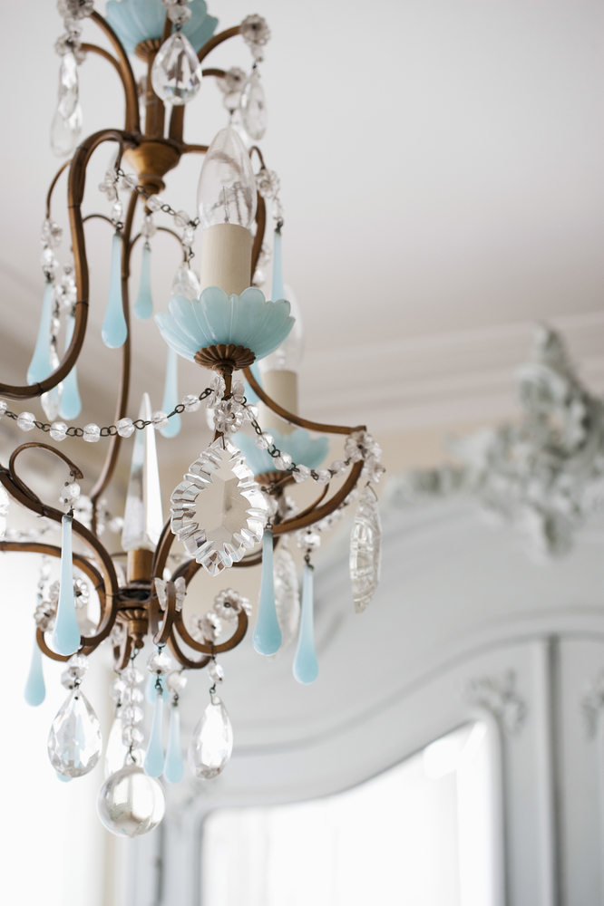 Pulire luci e lampadari