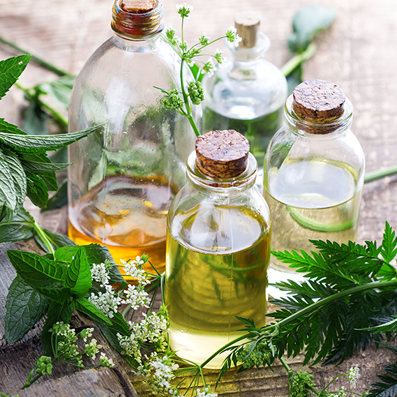 Le proprietà benefiche di 31 oli essenziali racchiuse in un unico Olio