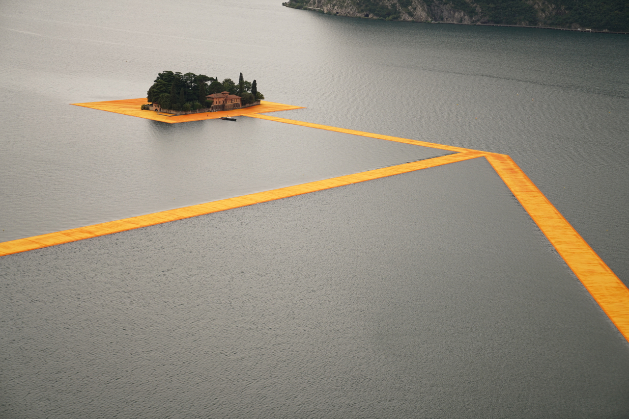 christo-floating-Piers-4.jpg