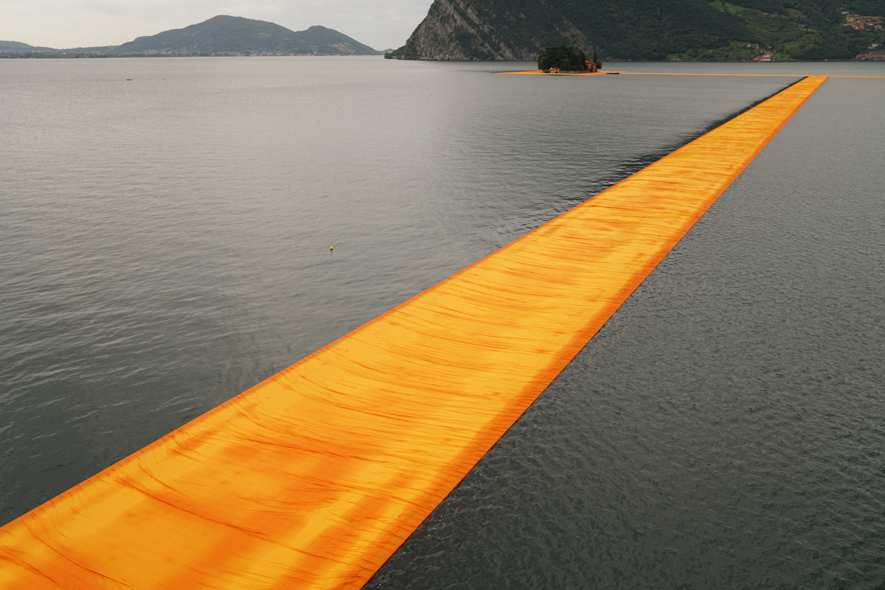 christo-floating-Piers_-2.jpg