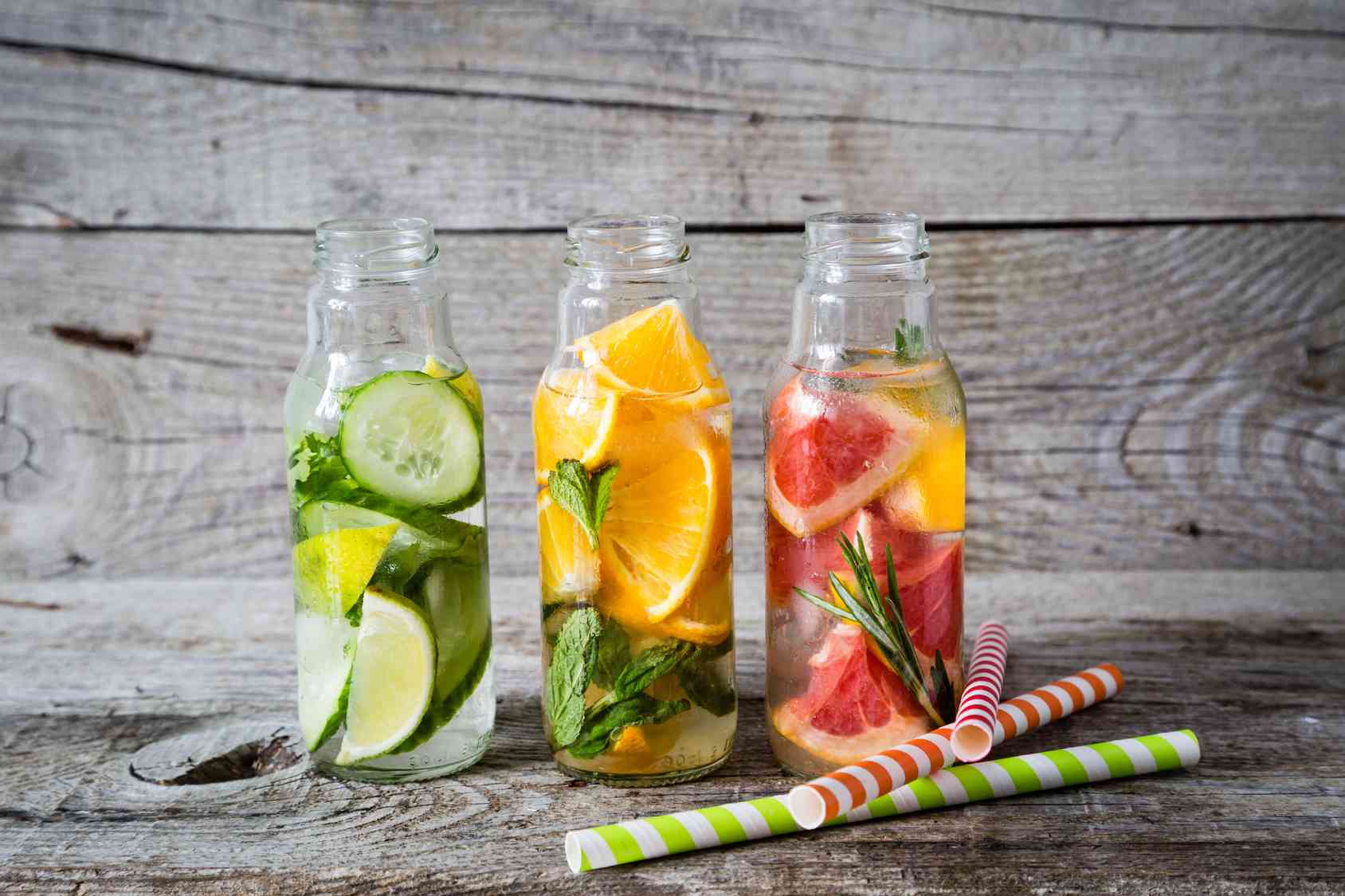 Acqua detox drenante, dimagrante e anticellulite: come prepararla?