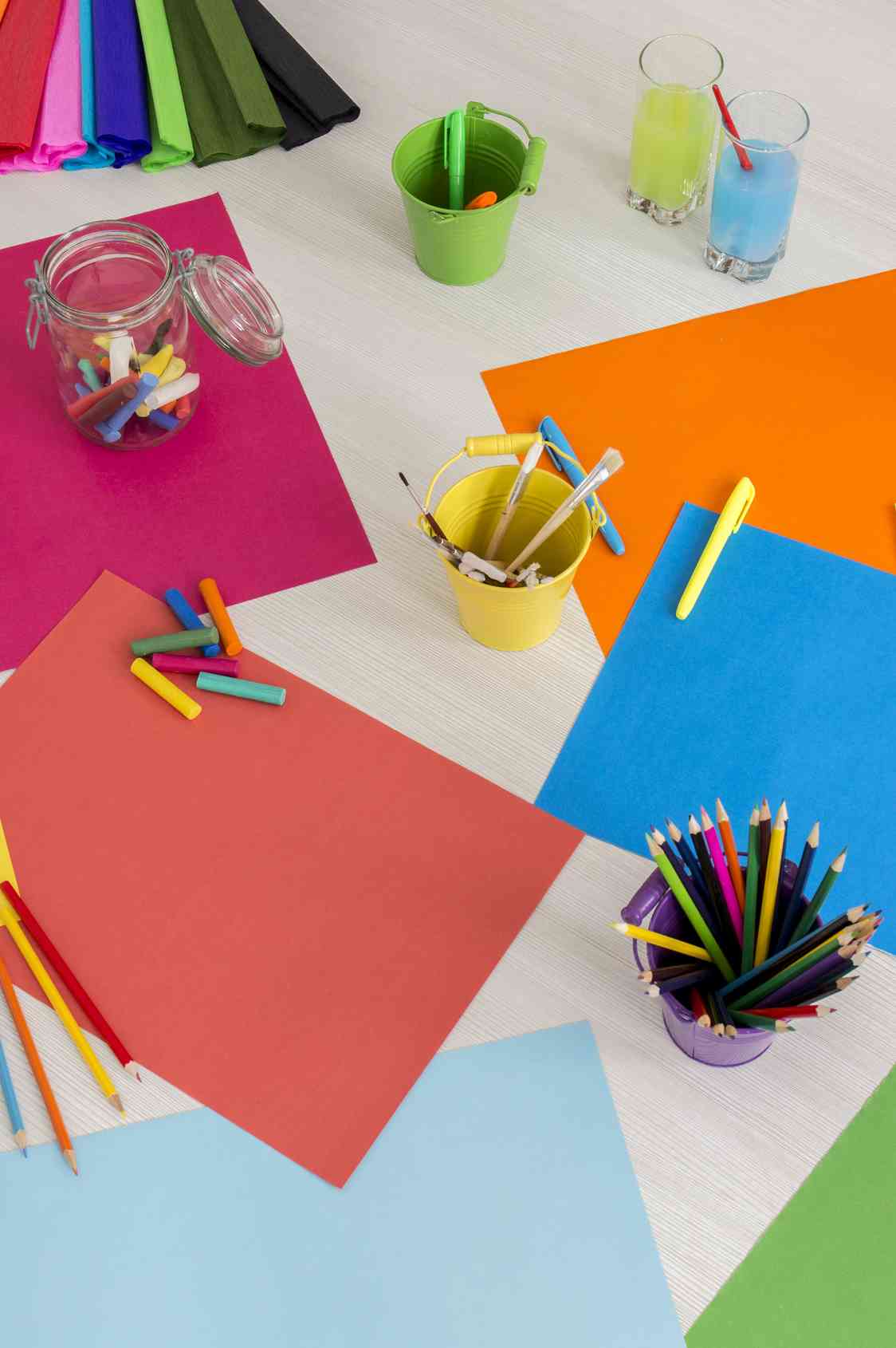 Come riciclare la carta in modo creativo: riusa tutti i tipi di carta!