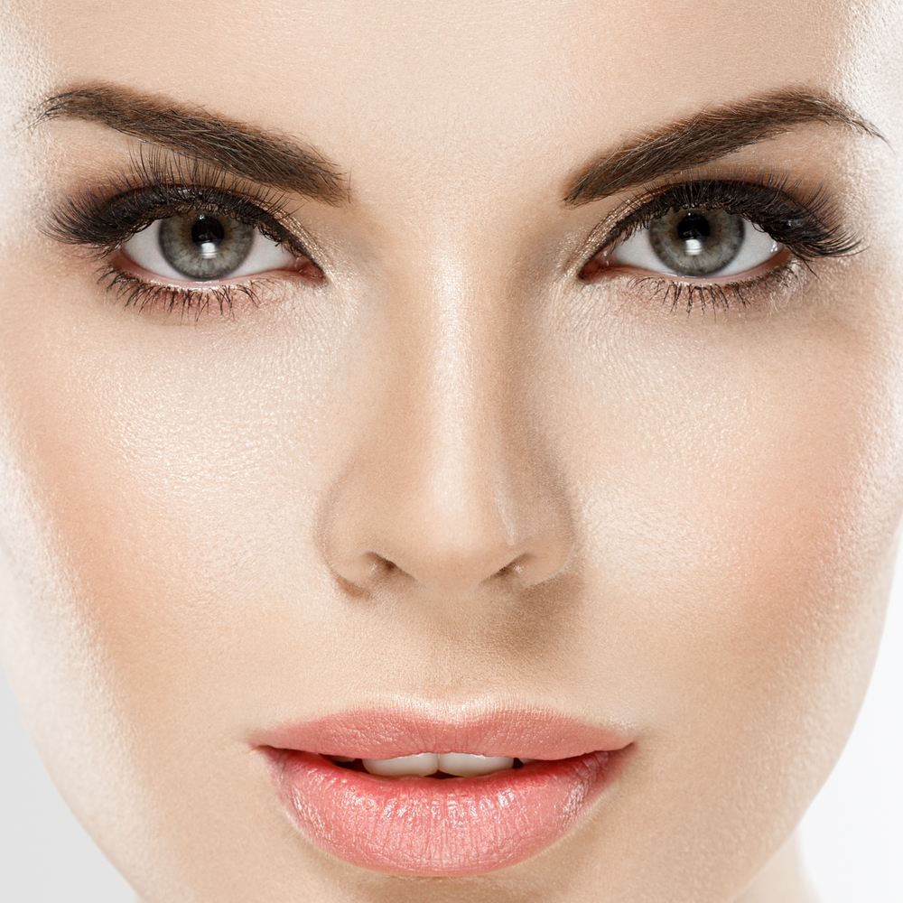 Come proteggere il contorno occhi