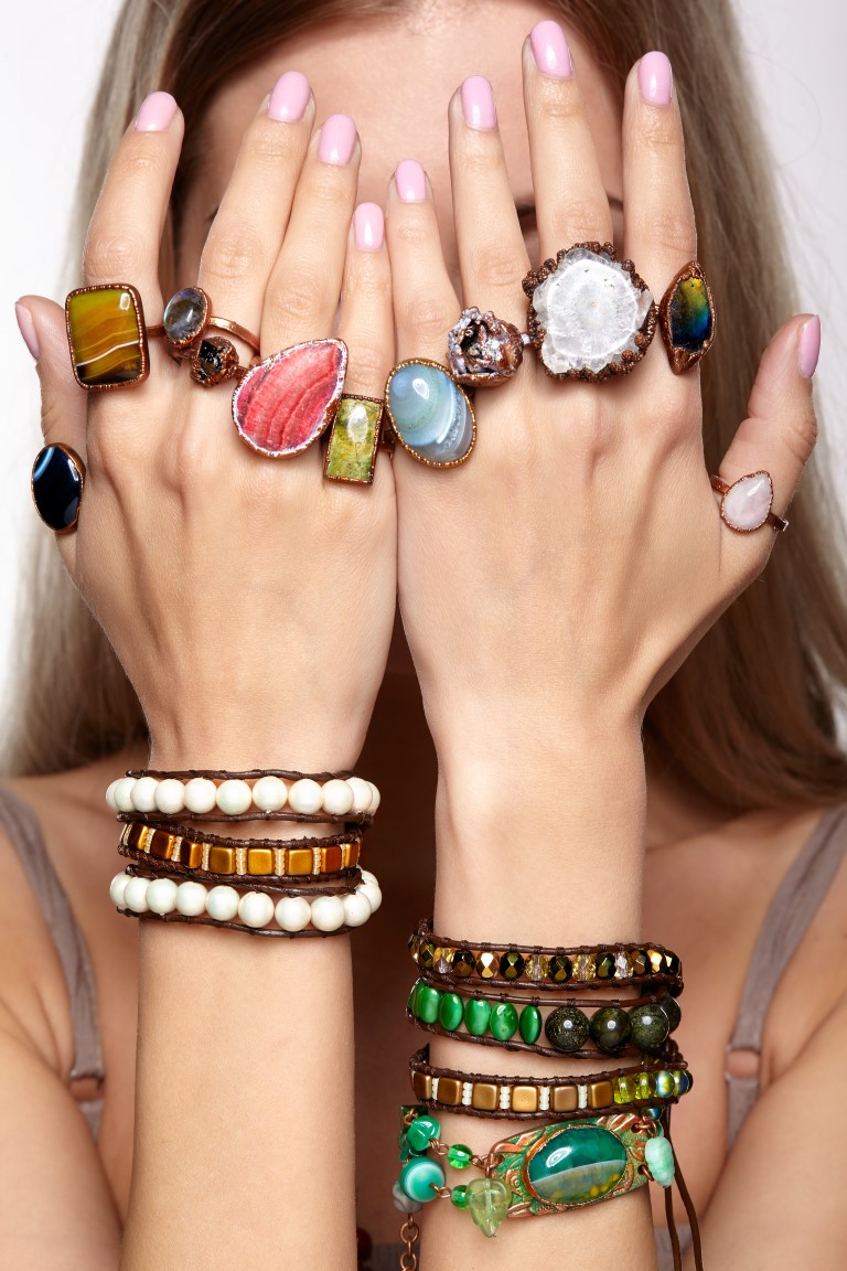 Saldi-invernali-2017-accessori-must-gioielli.jpg