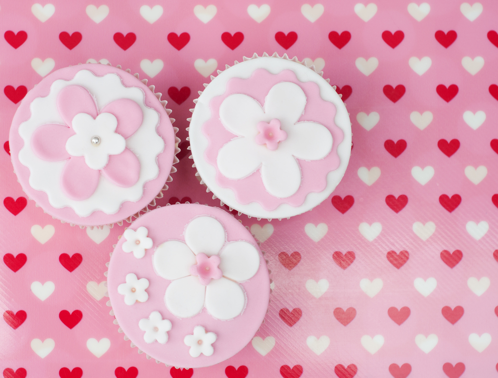 san-valentino-cuori-fiori-pasta-zucchero-cupcake-fiori.jpg