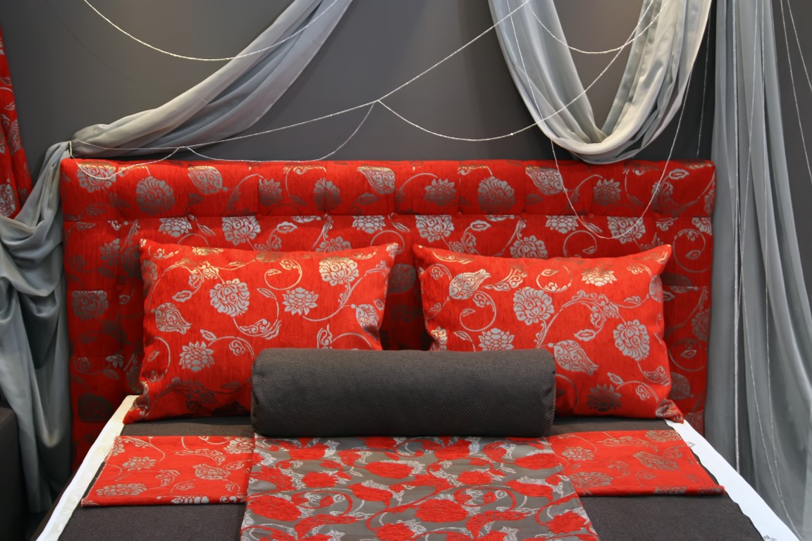 San-valentino-arredo-casa-rosso_1.jpg