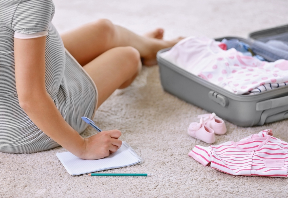 Borsa per l'ospedale preparto: le 7 cose che non devi assolutamente dimenticare