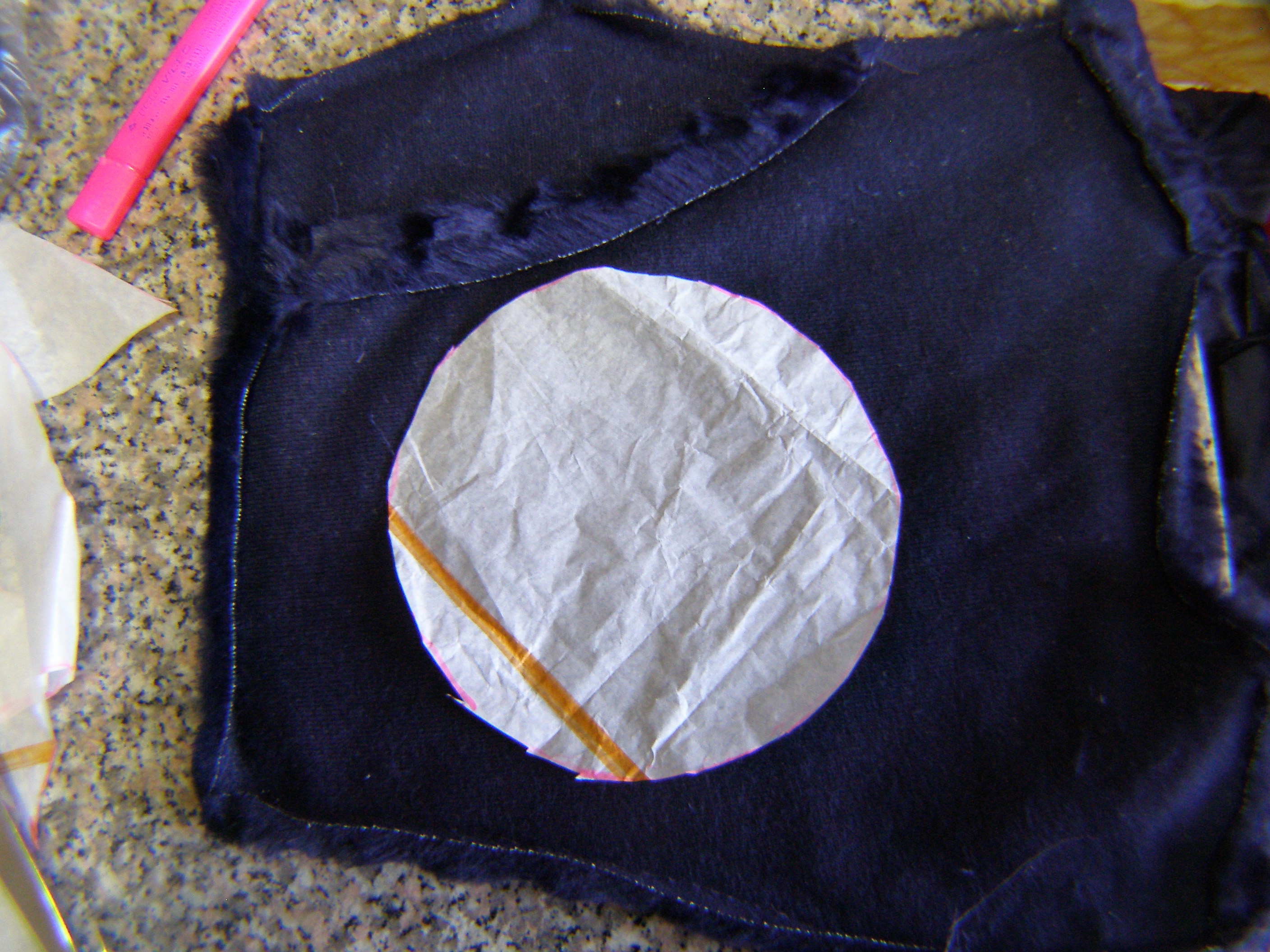 riciclo-creativo-pelliccia-trasformare-pellicciotto-borsa-secchiello_6.JPG