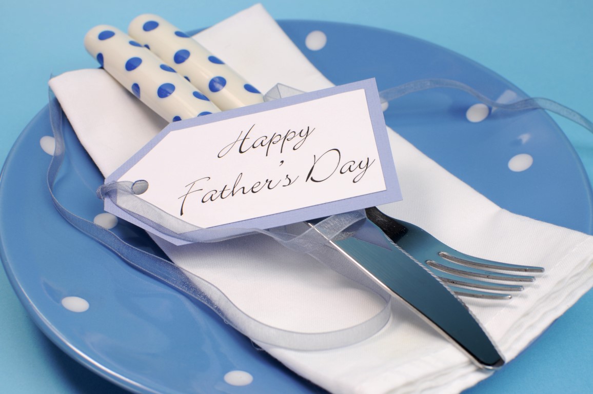 Festa del papà, come decorare la tavola a tema