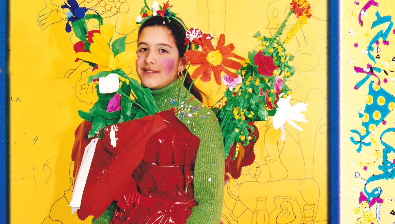 costumi-carnevale-bambina-fai-da-te-mazzo-fiori.jpg