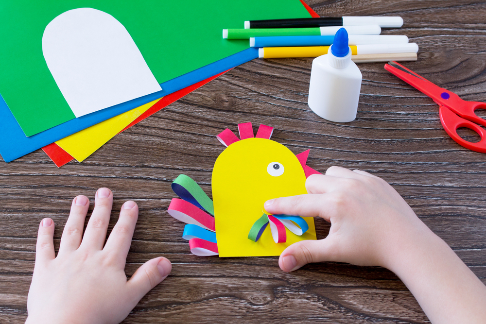 lavoretti-pasqua-semplici-bambini-pulcino-biglietto.jpg