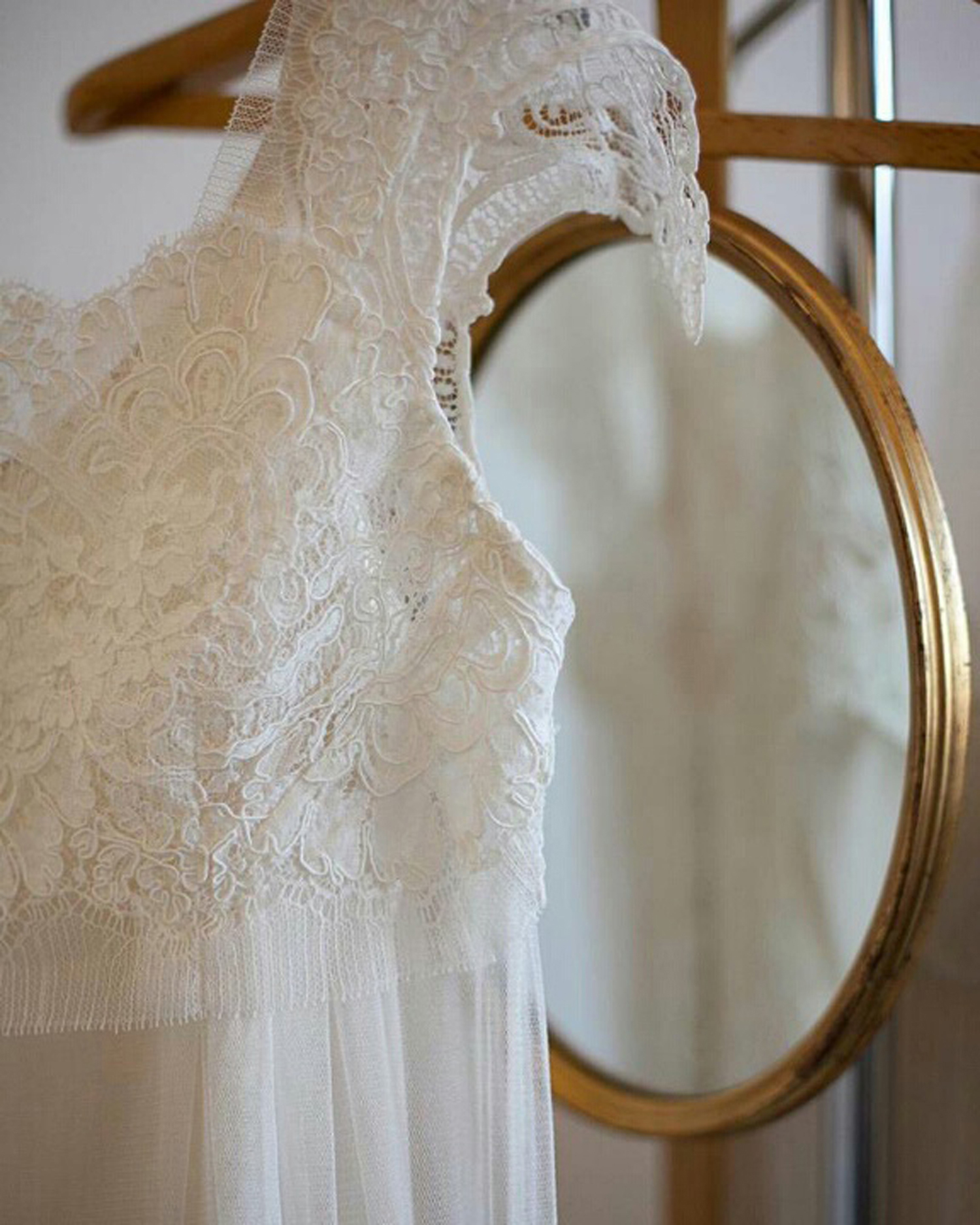 La sposa boho-chic: la scelta dell'abito perfetto secondo Atelier Yooj