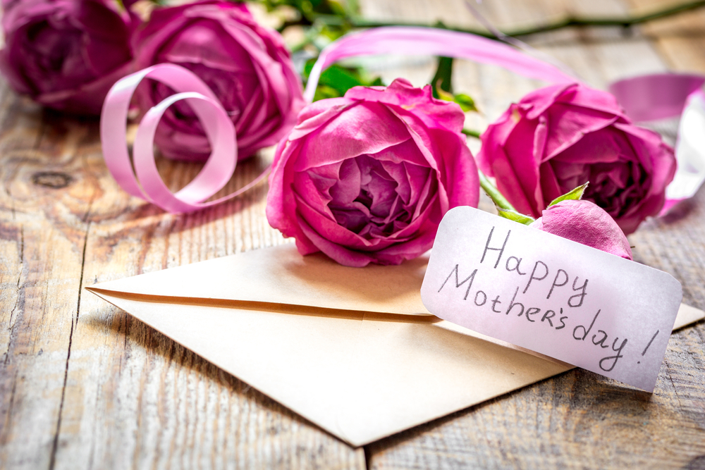 fiori-festa-mamma-regalare-peonie.jpg