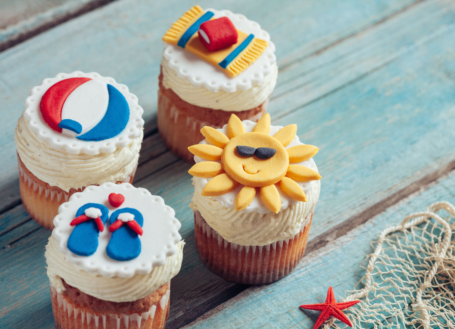 Cupcake d’estate, 7 decorazioni in pasta di zucchero per portare la bella stagione tra i dolci