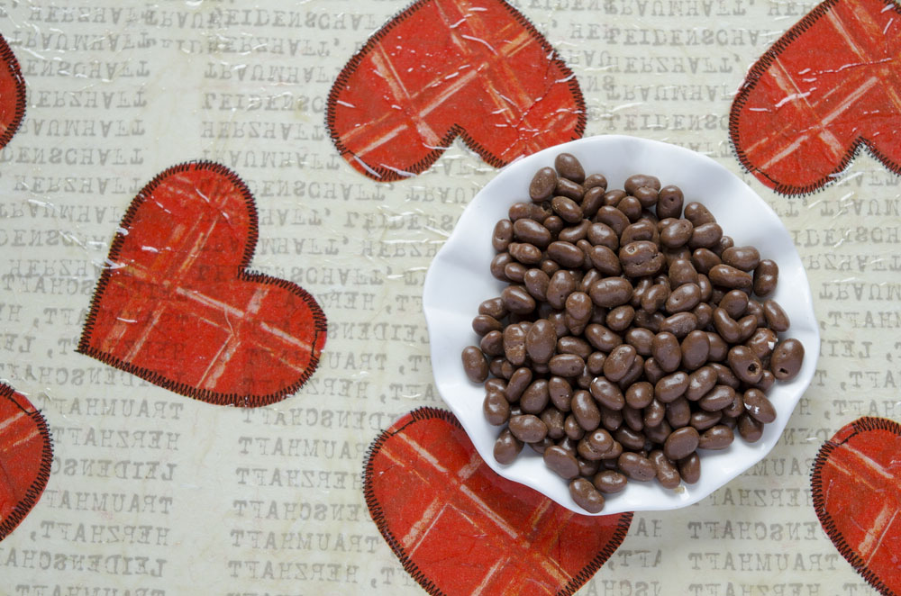 Come rinnovare un tavolo di legno con il decoupage facile