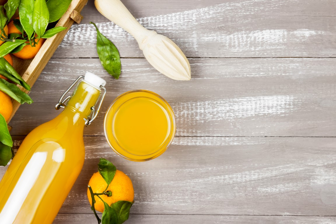 Liquore mandarinetto fatto in casa, la ricetta spiegata passo passo