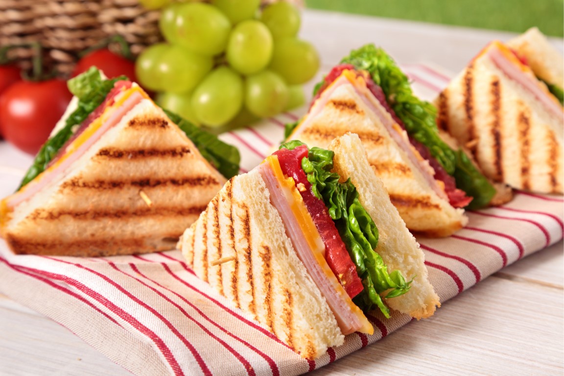 Pranzo-light-spiaggia-panini-farciti.jpg