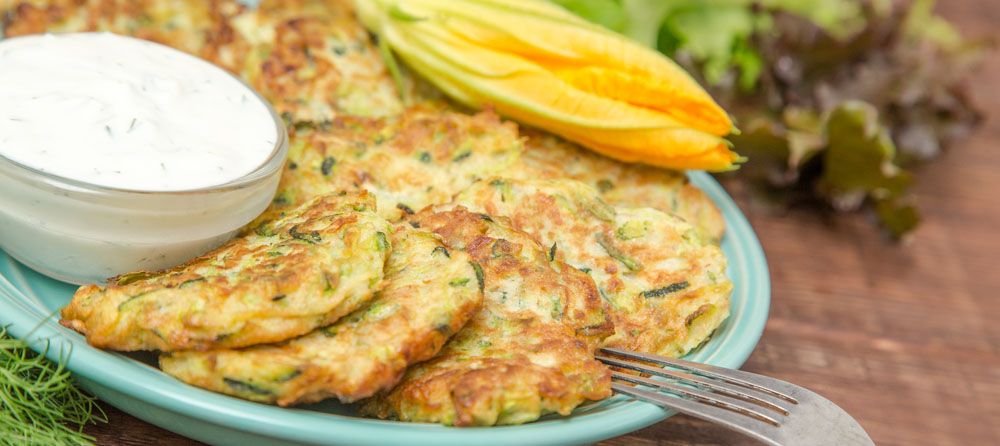 Frittelle con i fiori di zucca, la ricetta gustosa con le zucchine
