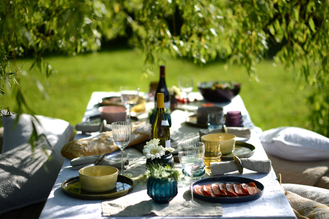 Party-fine-estate-apparecchiare-tavola_4.jpg