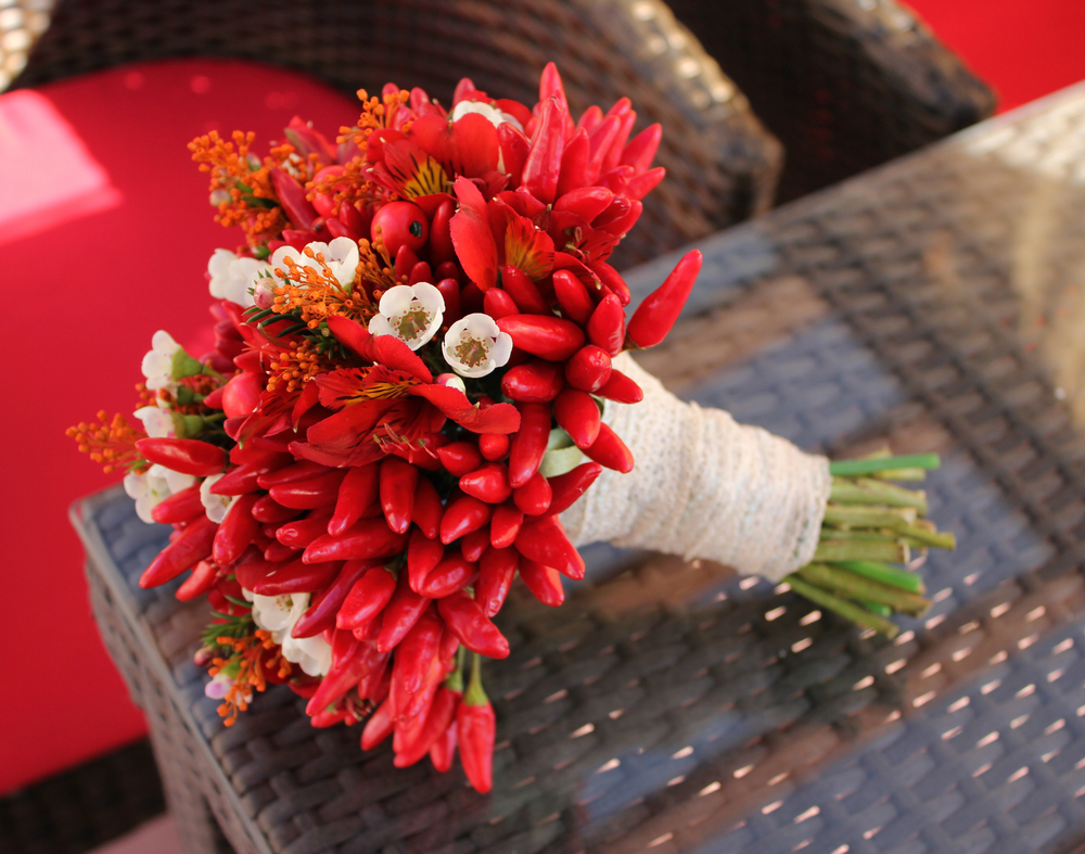 bouquet-sposa-originali-senza-fiori-peperoncini.jpg