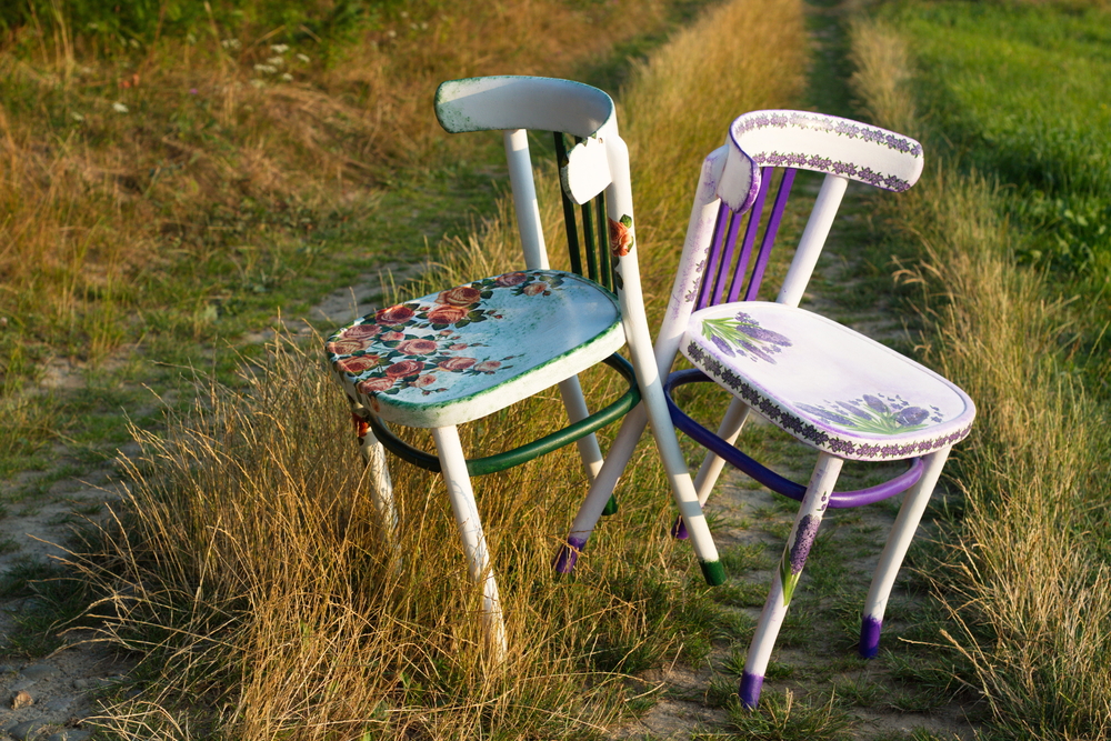 recupero-sedie-vecchie-decoupage_1.jpg