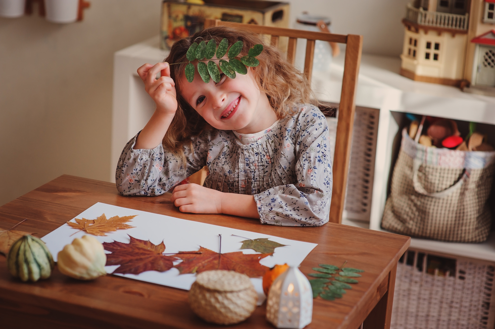 decoupage-foglie-secche-bambini_1.jpg
