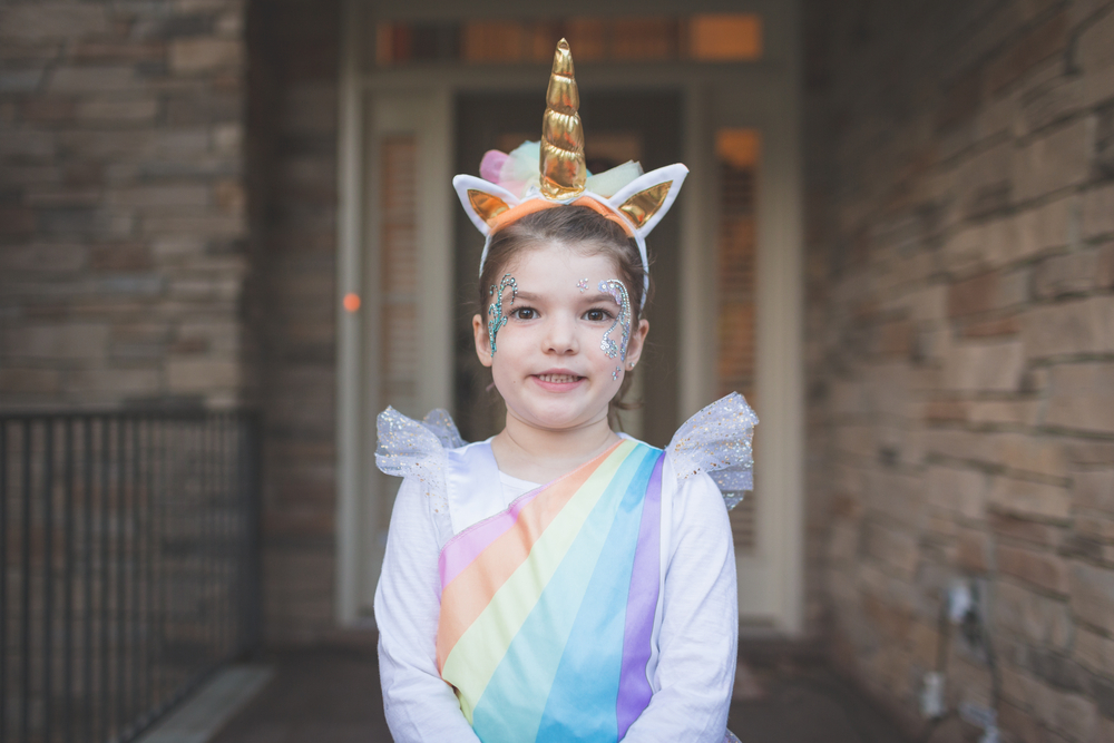 travestimenti-halloween-originali-costume-unicorno-fai-da-te-1_0.jpg