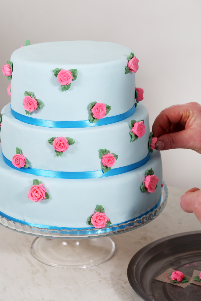 decorare-torta-compleanno-pasta-di-zucchero_3.jpg