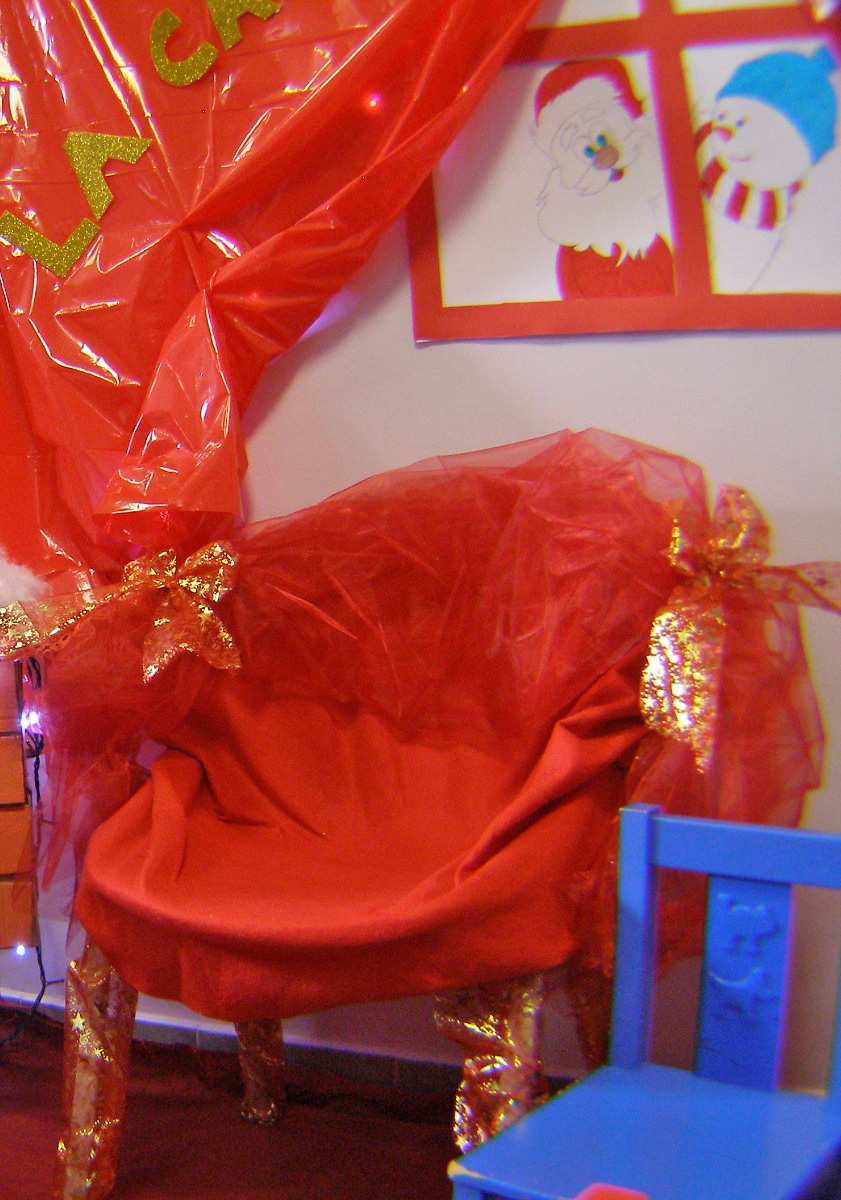 casa-babbo-natale-sedia-poltrona_4.jpg