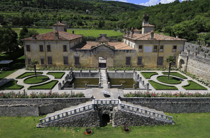 VILLA_DELLA_TORRE_Eastern_Facade.JPG
