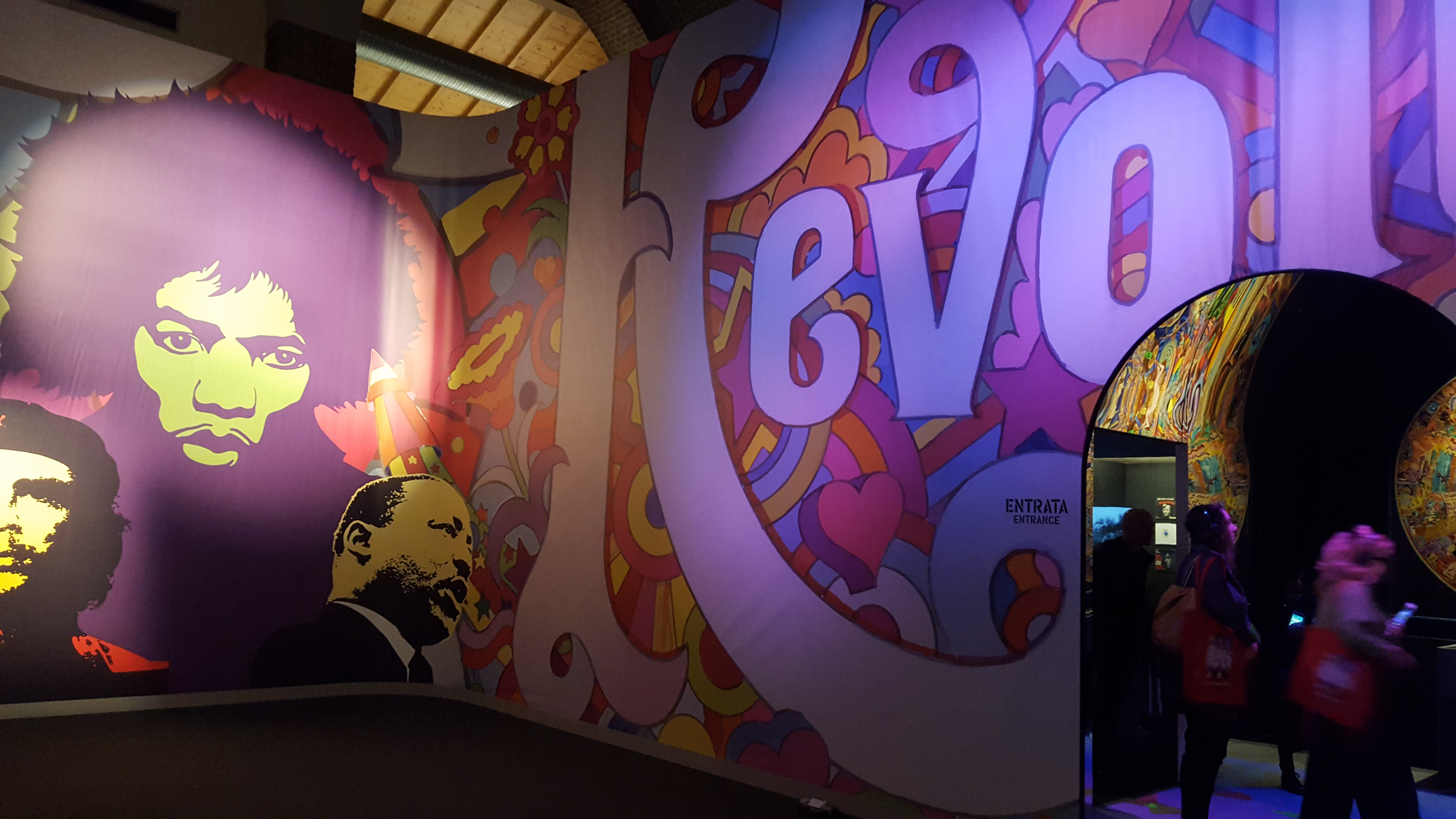 Revolution, Musica e Ribelli: la mostra per rivivere i folli anni '60