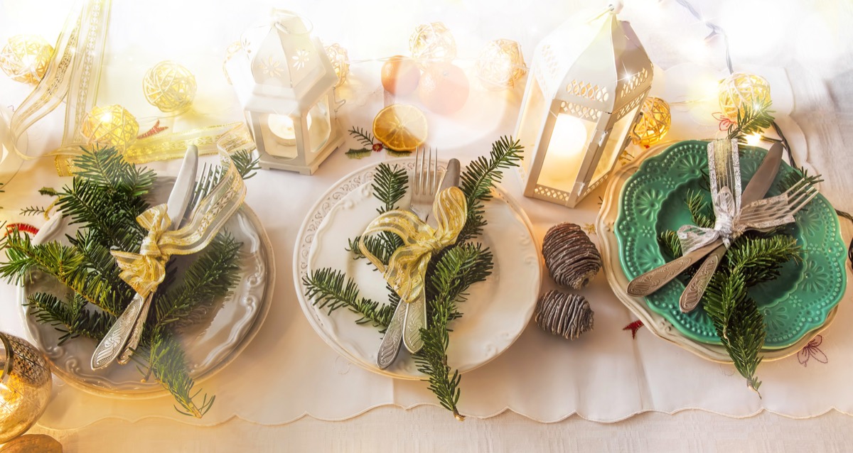 Come-apparecchiare-tavola-natale-elegante-4.jpg