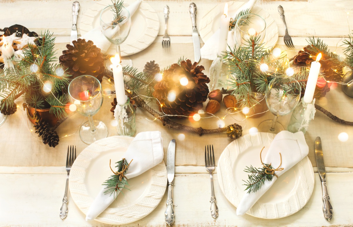 Come-apparecchiare-tavola-natale-elegante-8.jpg