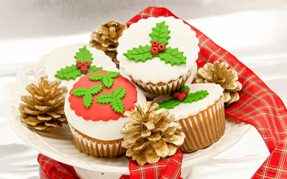 Cupcake di Natale, le 7 decorazioni in pasta di zucchero più sfiziose
