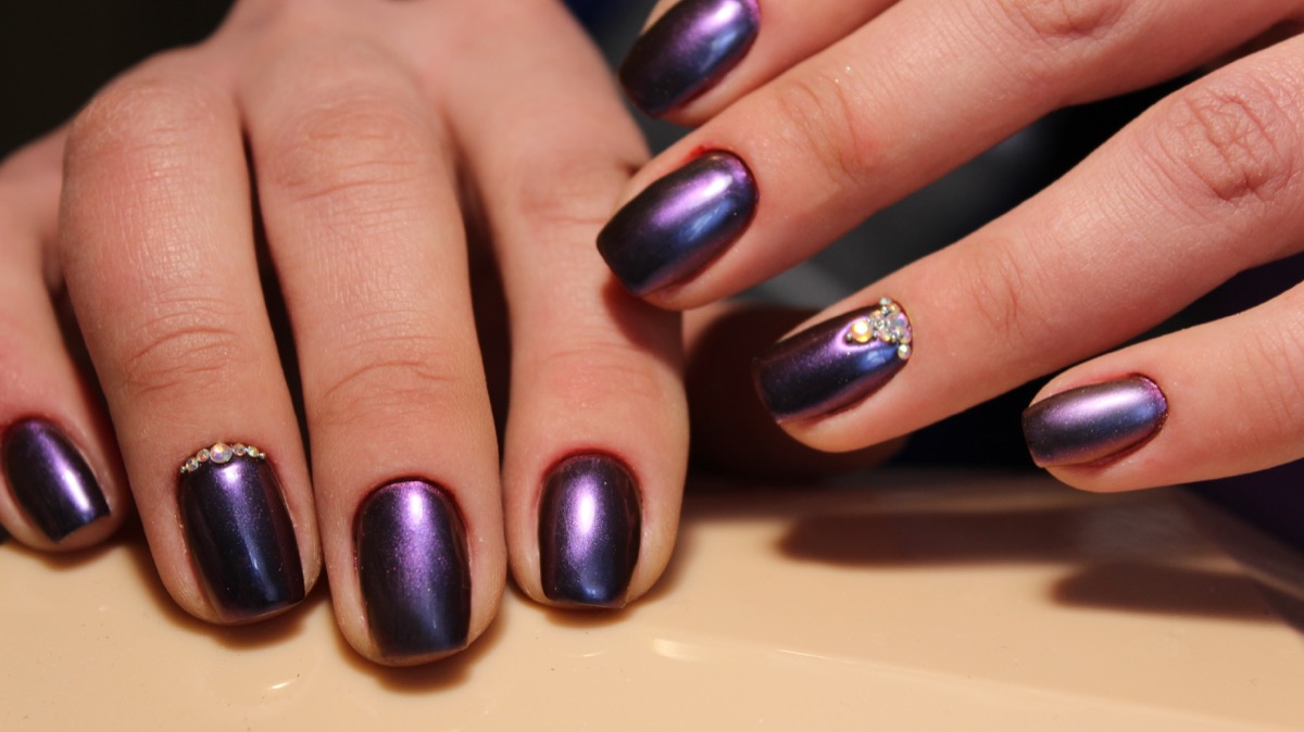 Nail-art-pantone-ultra-violet-5.jpg