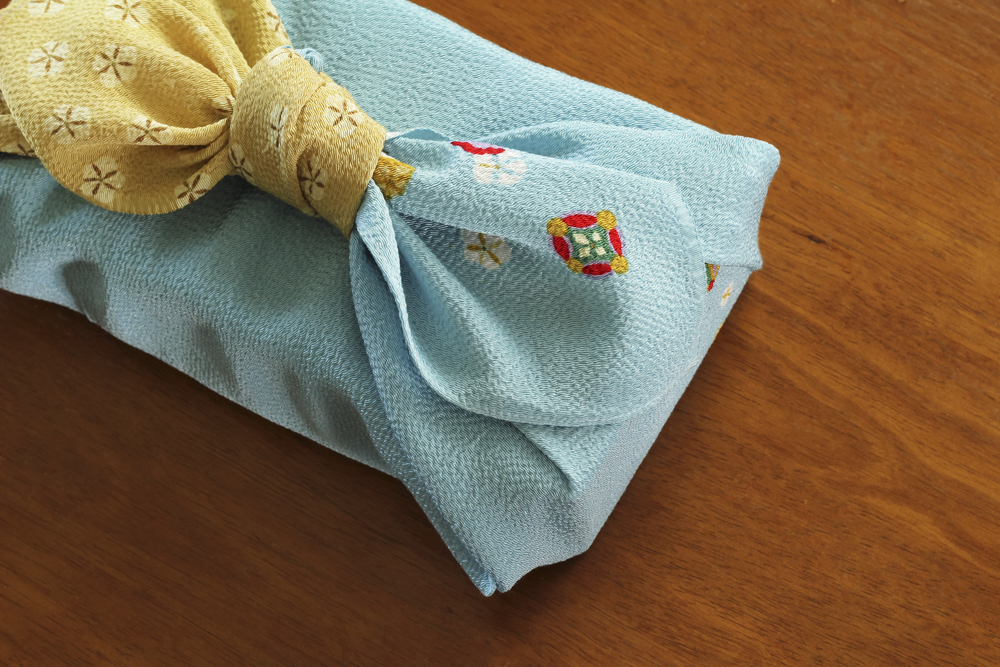 Furoshiki: 5 idee per usare l'arte giapponese del foulard