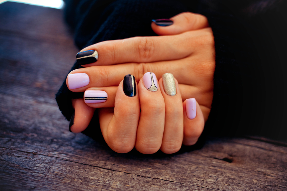 Cura delle mani e delle unghie, i rimedi naturali contro il freddo