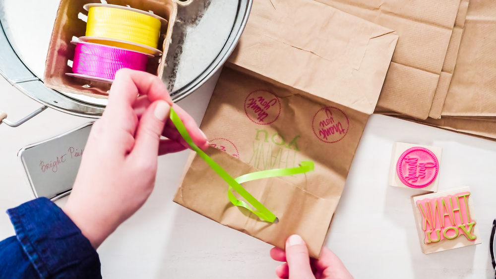 Come realizzare sacchetti regalo per dolci e alimenti