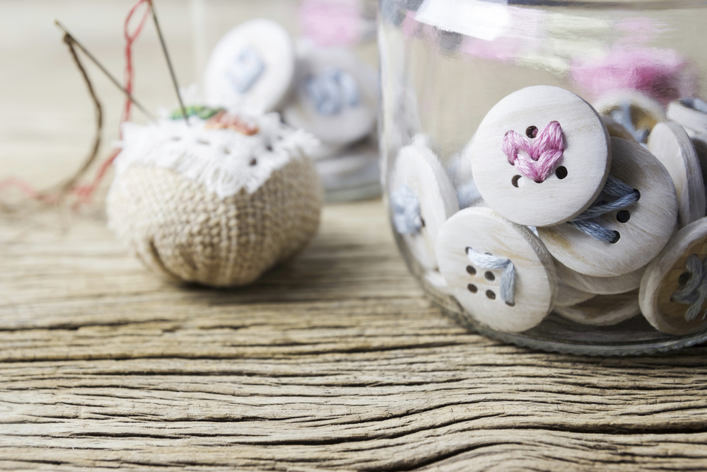 lavoretti-con-bottoni-bracciali.jpg