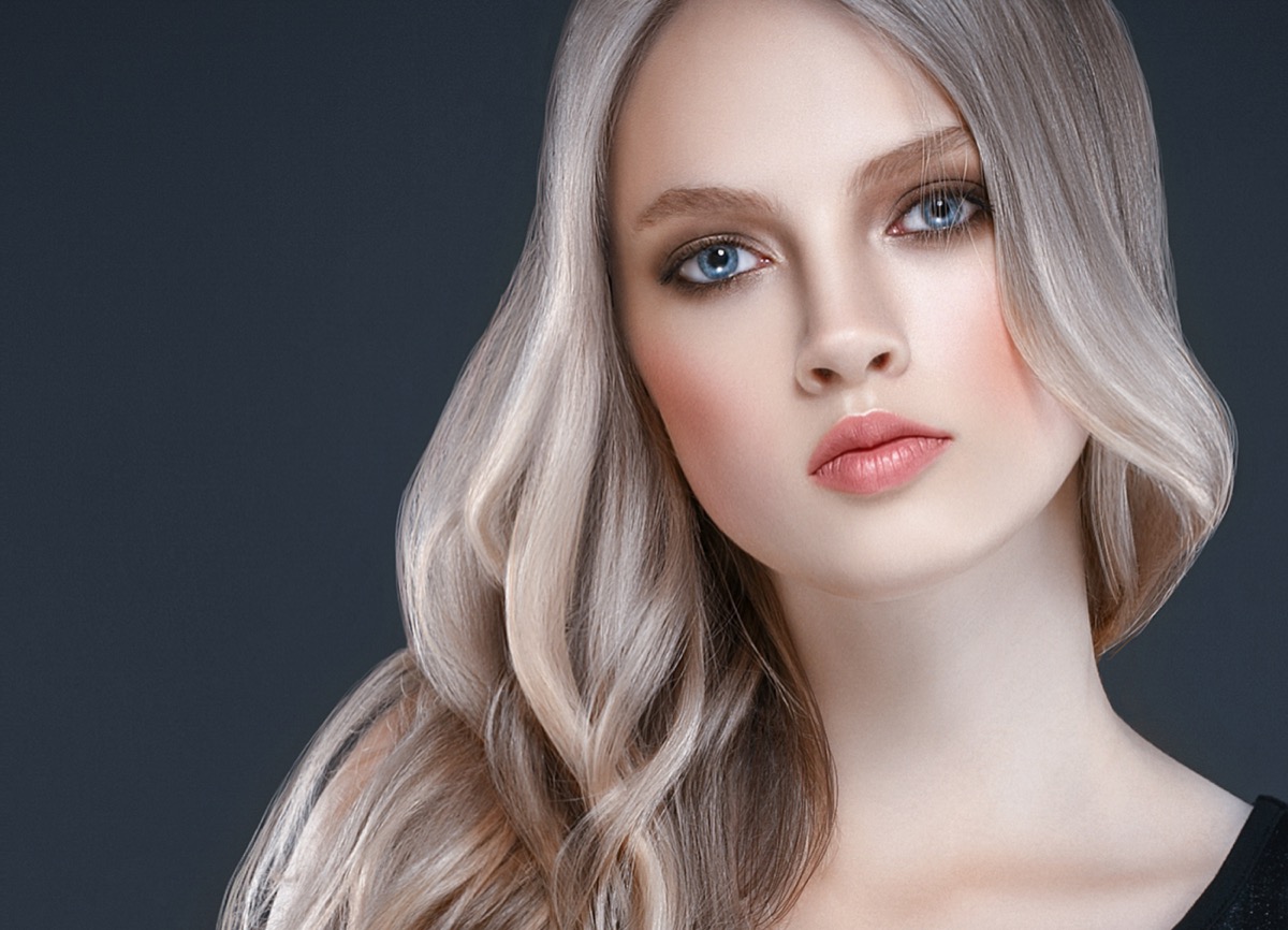 Tendenze-colore-capelli-primavera-estate-2018-ghost-platino.jpg
