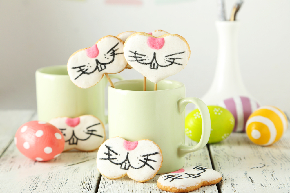 biscotti-pasquali-decorati-pasta-zucchero_2.jpg