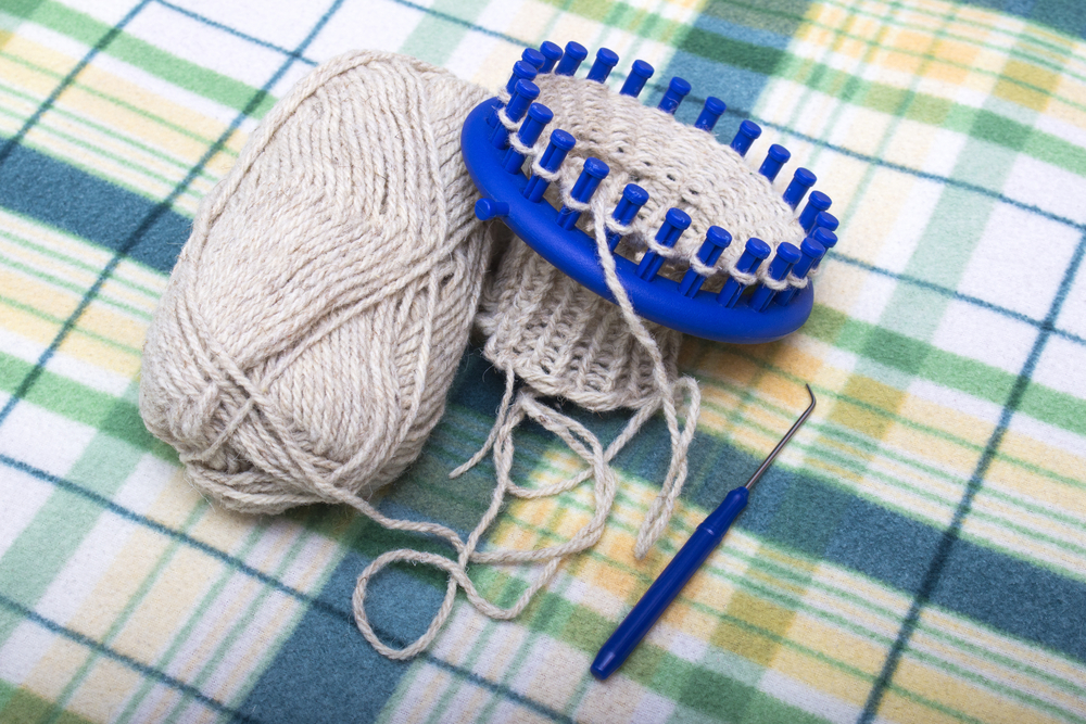 Come lavorare a maglia con il telaio