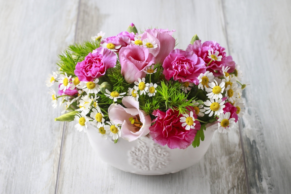 Come fare un centrotavola con i fiori freschi per farlo durare a lungo